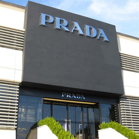 valdarno outlet prada|prada outlet tuscany.